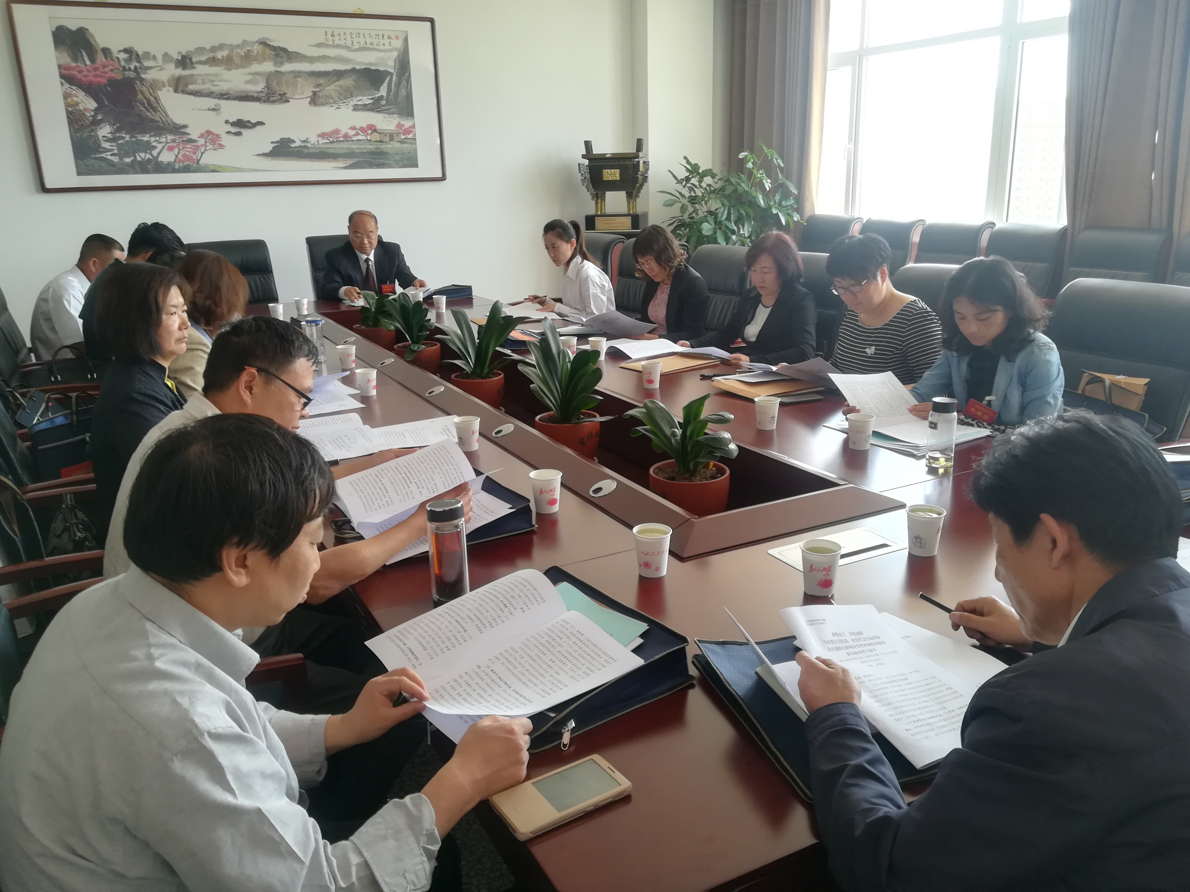 第一代表团分团讨论.jpg 第一代表团分团讨论.jpg