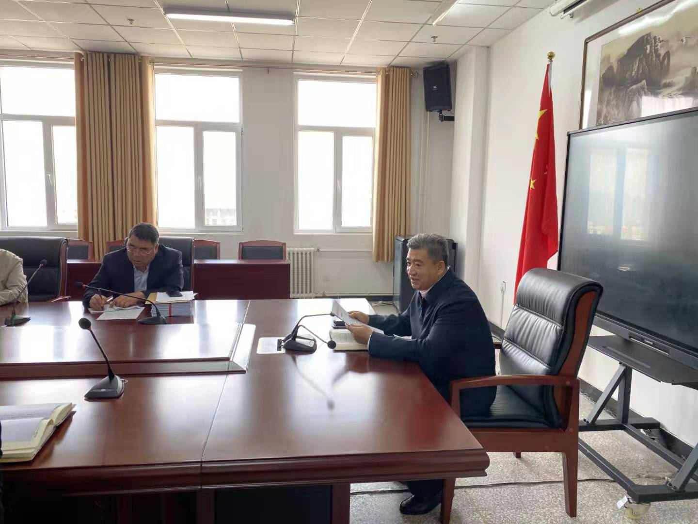 马书记.jpg 马书记.jpg